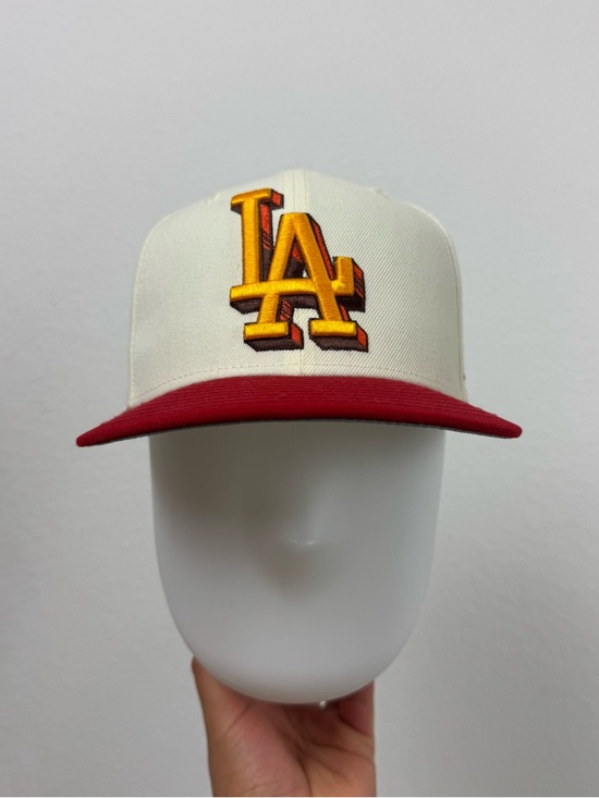 New Era Other - Dodgers fitted cap 7 3/8